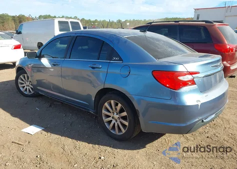 2011 Chrysler 200 Touring из США, поврежденный, VIN 1C3BC1FB2BN585673